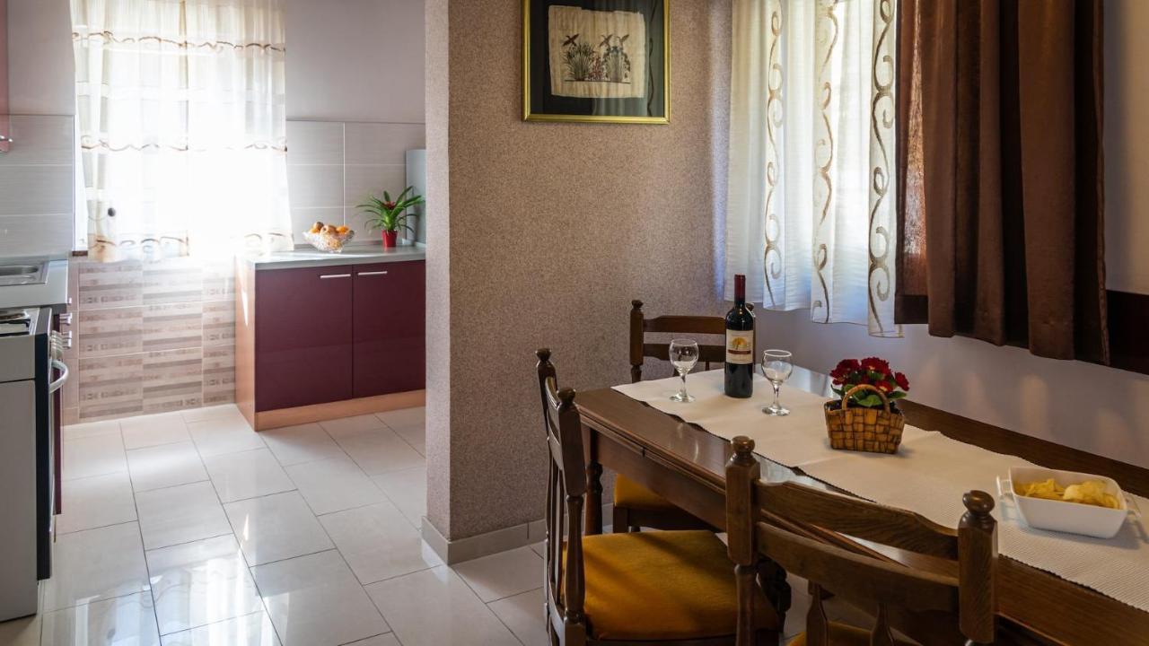Apartment Kremzar 로크베 외부 사진