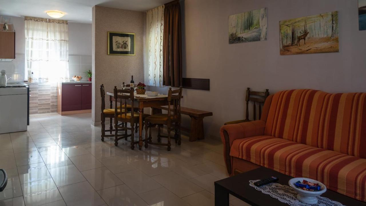 Apartment Kremzar 로크베 외부 사진